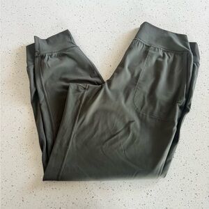 Women’s Soma 24/7 Jogger Pants in Olive Green